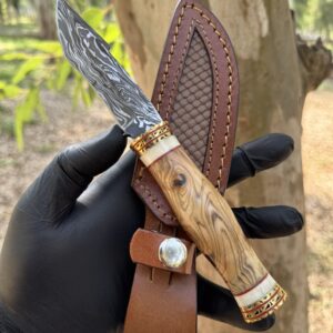 Damascus Steel Skinner Knife
